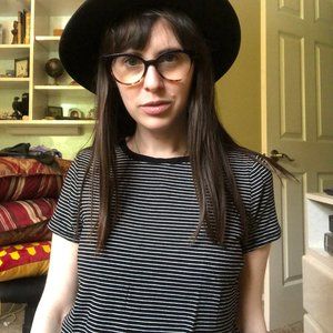 Barely Worn B/W Striped Tee BUNDLE TO SAVE🌼.